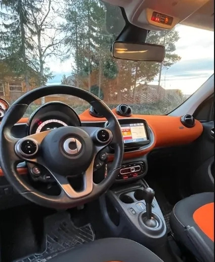 Smart Forfour cena 53000 przebieg: 13600, rok produkcji 2018 z Kwidzyn małe 191